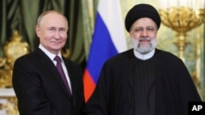 Після атаки на Ізраїль президент Ірану провів переговори з Путіним